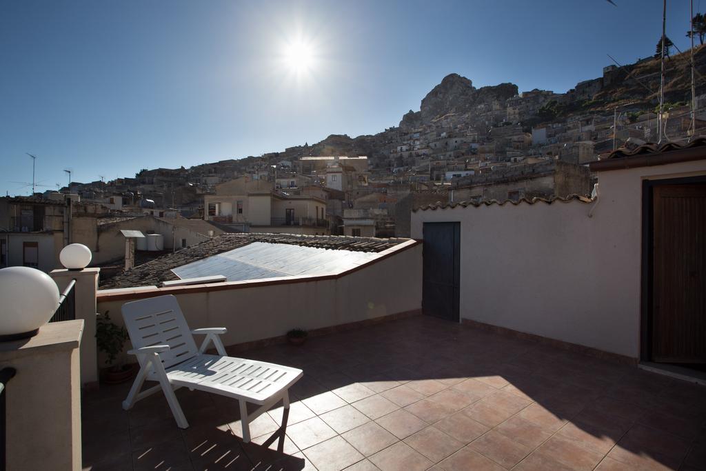 Bed And Breakfast Sotto Le Stelle Caltabellotta Екстериор снимка